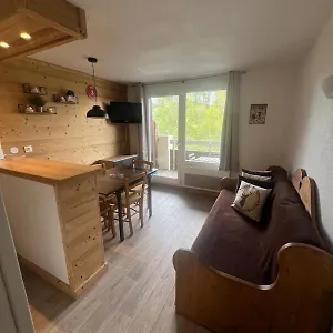 Pied Des Pistes-alpe D'huez-les Bergers-1 Chambre-5 Personnes Appartement